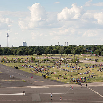 Luftbild des Teilbereichs Oderstraße auf dem Tempelhofer Feld